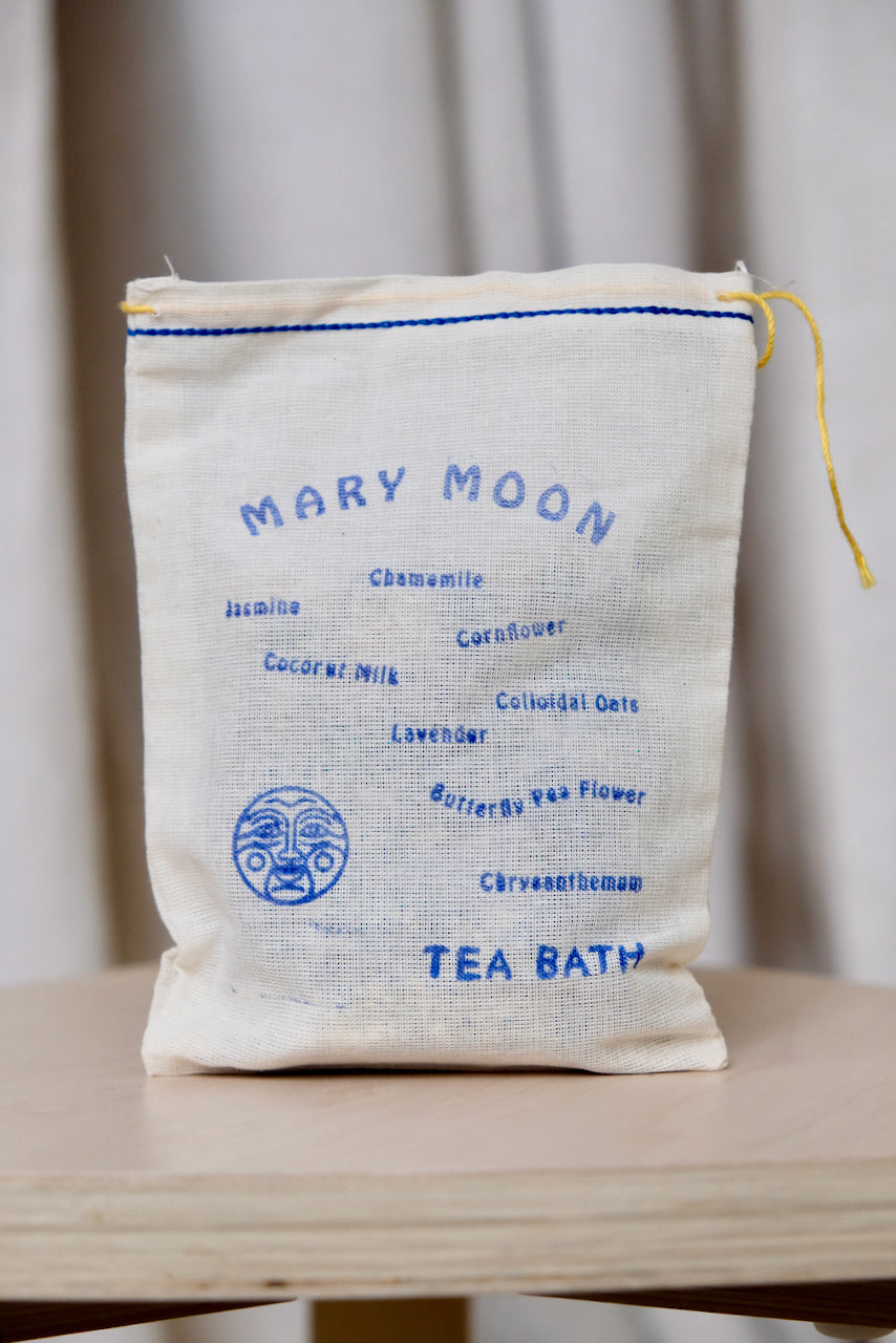 Mary Moon Tea Bath